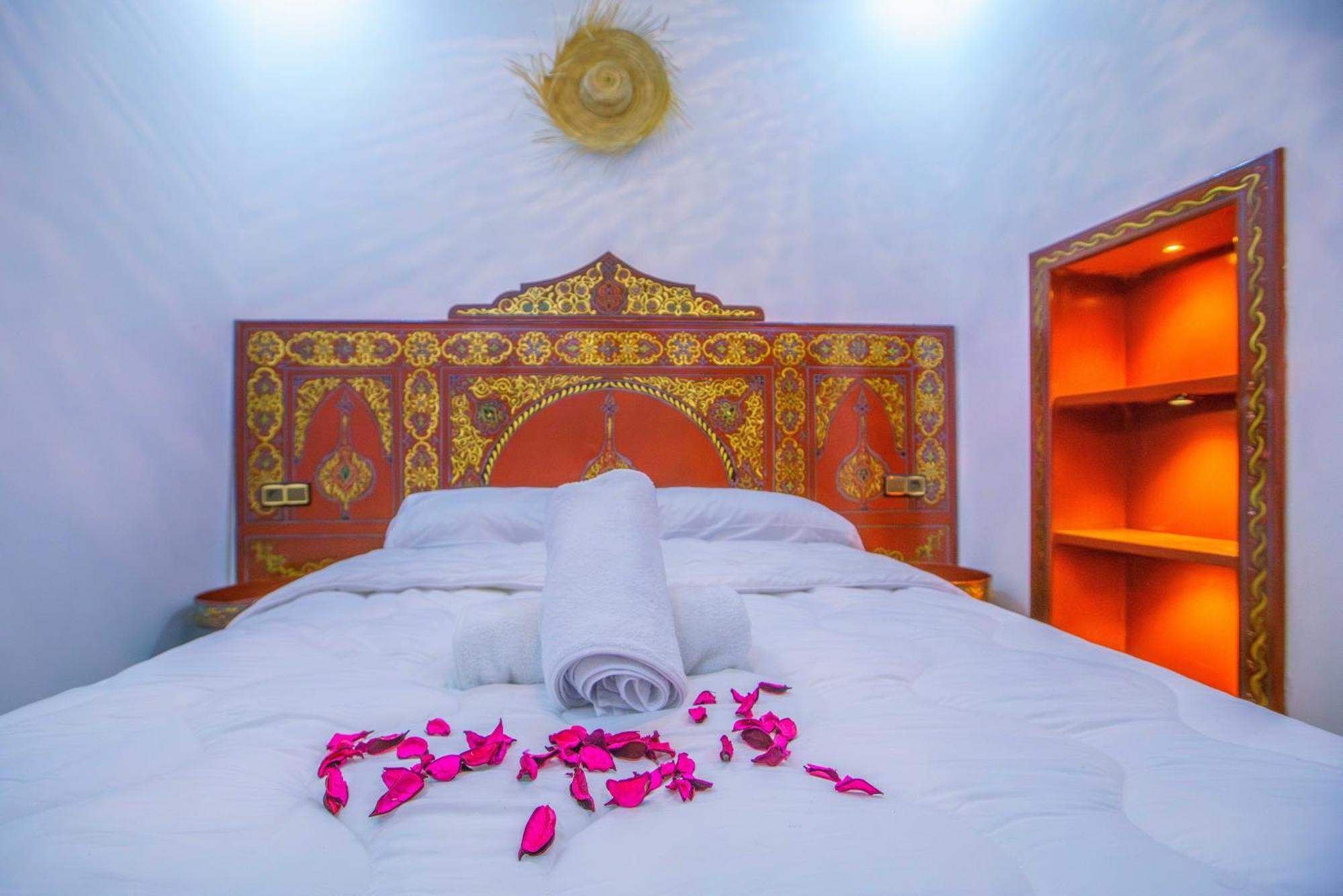 Dar Artisanat Hotel เชฟชาอูน ภายนอก รูปภาพ